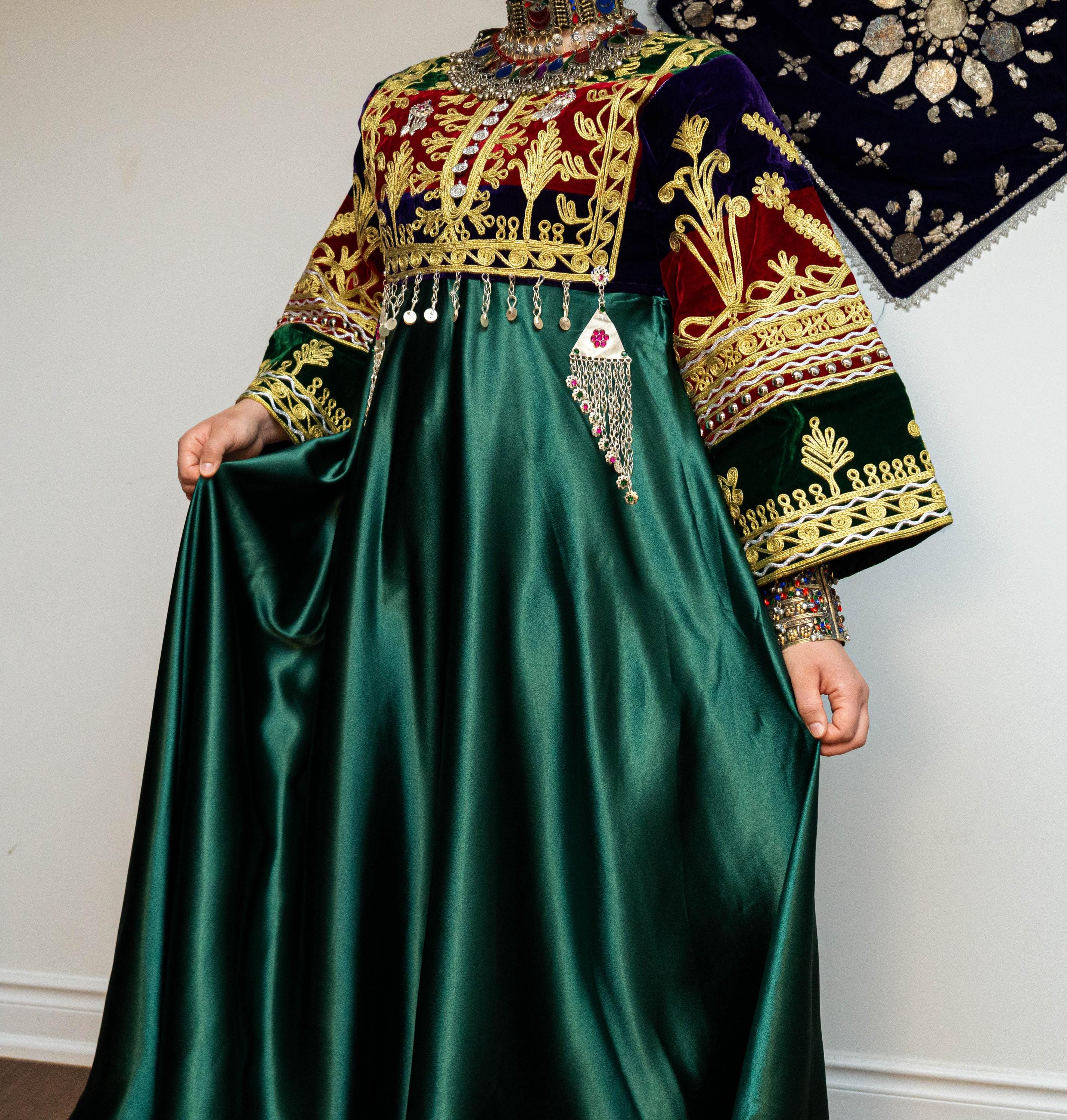 Robe Traditionnelle Afghane Caftan Noir - Broderie Complète Main - Taille Unique - Neuf Sans étiquette