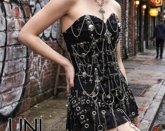 Gothic Bauchfreies Top | Kettenriemen Korsett Design | Partykleidung | Alt Style Outfit