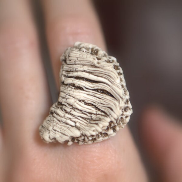 Fragment - An earthy porcelain ring with details of mushrooms and coral