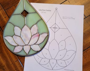Tropfenförmige Lotus Blume Suncatcher Muster für Glasmalerei