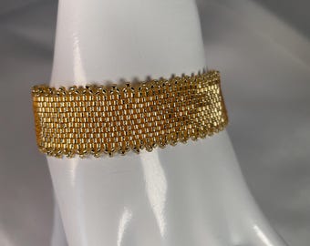Shiny Gold Glass Seed Bead Bracelet with Filigreed Edge Peyote-Stitched