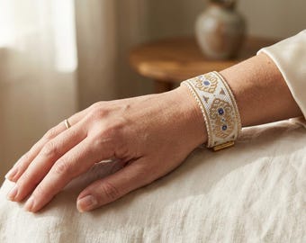 Peyote Stitched Glass Seed Bead Filigree Design Bracelet Gold White Blue