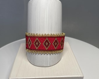 Red and Gold Glass Seed Bead Art Deco Pattern Bracelet Peyote-Stitched