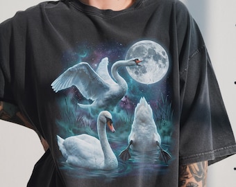 Camiseta Three White Swan Moon, camiseta gráfica vintage retro de los 90, elegante ave acuática