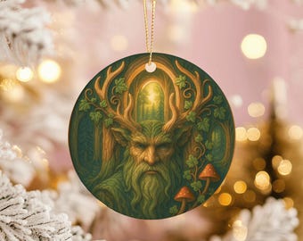 Ornement en céramique Homme vert, esprit de la forêt, décoration de Noël païenne, cadeau nature boisé