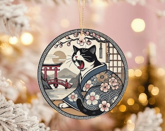 Ornement en céramique de chat japonais, art de chat de kimono, décor de fleurs de cerisier