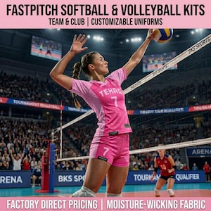 Puede incluir: Un uniforme de voleibol rosa con la palabra "TEXAS" y el número "7". La imagen también muestra el texto "FASTPITCH SOFTBALL & VOLLEYBALL KITS" y "TEAM & CLUB | CUSTOMIZABLE UNIFORMS". Una jugadora de voleibol en acción.
