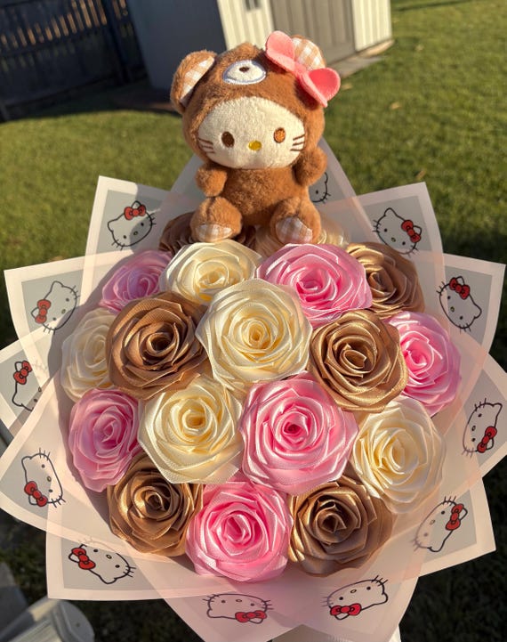 Hello Kitty Plush Bouquet | Pink, Beige & Brown Eternal Ribbon Roses