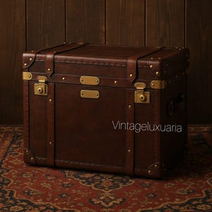 Leather Trunk Storage Box Vintage Luxury – Retro Steamer Chest with Brass Hand Dyed Campaign Chest for Home Decor & Organizer, End Table