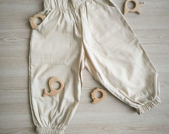 Pantalones deportivos de lino hechos a mano para niño: pantalones suaves y naturales, caja de regalo