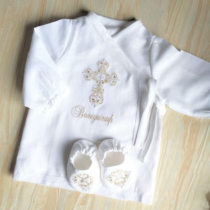 Linen Baptism Outfit | Embroidered Wrap Shirt end Pants | Baby Christening Set | Soft Booties end Bonnet | Custom Name | Luxury Keepsake