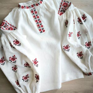 Unique gift for mom I Embroidered Linen Ukrainian Blouse | Traditional Vyshyvanka with Red Roses  | Folk Shirt for Women