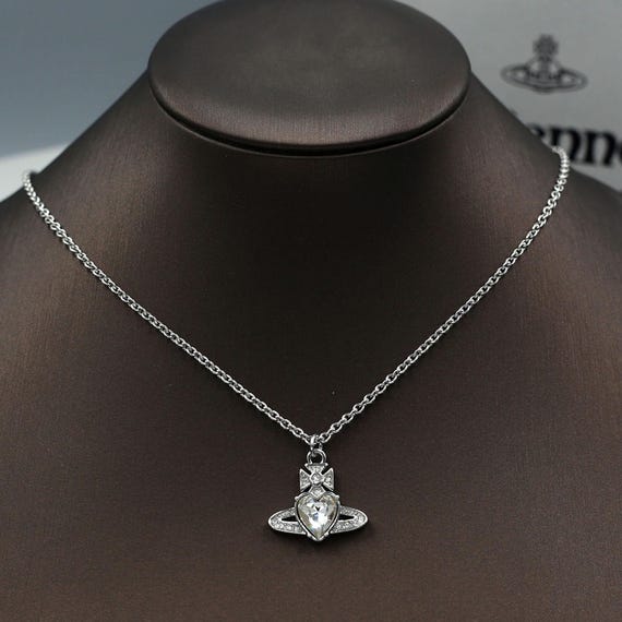 本日のみ値下げ！Vivienne Westwood 衛星チャーム In Box Vivienne Westwood Necklace,cz Diamond 925 Silver