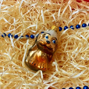 Glass Dog Christmas Ornament – Handmade Vintage Puppy with Blue Eyes – Retro Gold Glass Dog Figurine – Holiday Tree Decoration