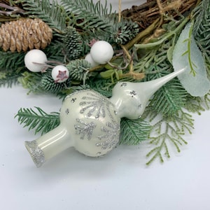 Shiny Blown Glass Tree Topper – Festive Ornament for Christmas Tree - Handcrafted Ornament, Glass Christmas Ornament, Vintage style decor