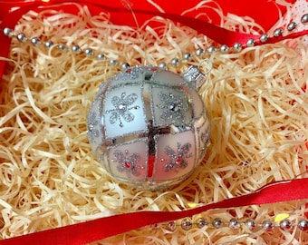 White and Silver Christmas Ornament – 8 cm Glass Bauble – Handmade Snowflake Ball – Elegant Holiday Tree Decoration
