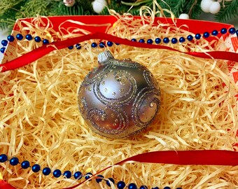 Silver Glass Christmas Ornament – Handmade Bauble with Glitter Swirls – Elegant Holiday Tree Decoration – Luxury Xmas Ball