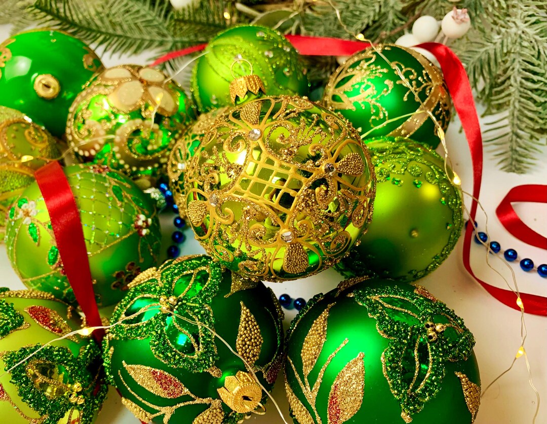 Luxus-Weihnachtsschmuck in Grün und Gold - 20 Stück handgefertigte Glaskugeln - Eleganter Baumschmuck für den Weihnachtsbaum - Festliche Dekoration