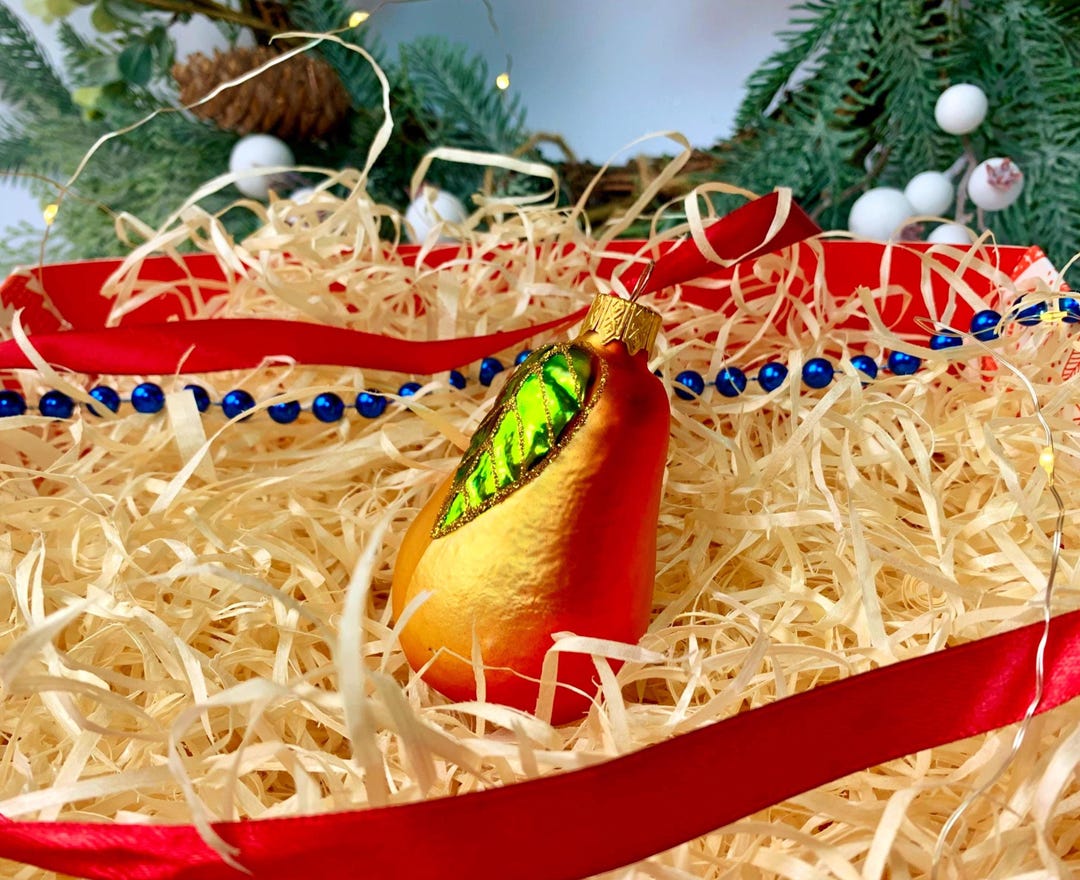 Handmade Glass Pear Ornament – Golden Fruit Christmas Decoration