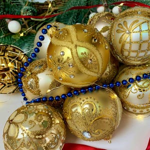 Set of 10 Gold Glass Ornaments – Handmade Christmas Tree Baubles – Luxury Holiday Decorations – Elegant Vintage Style Balls