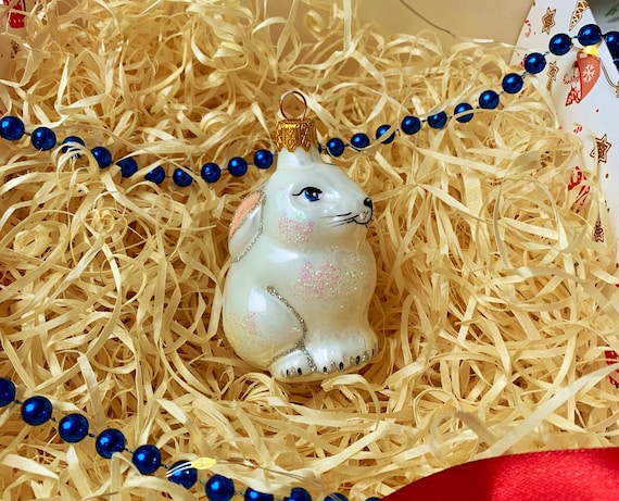 ガラスのウサギのオーナメント – 手作りの白いウサギのクリスマス