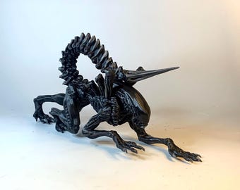 Crawling Xenomorph Alien Statue Sci-Fi, Standing Horror Figurine, Desk Accessory, Aliens, Scary, Gift, Horror Movie, Cool Model