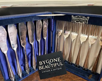 Couverts De Service à Poisson En Métal Argenté SFAM – Style Louis XV Rocaille Marly, Cuillère De Service