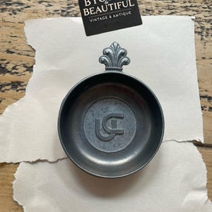Set of 4 Vintage Pewter Tastevins – UC Monogram – Fleur-de-Lis Handle – Wine Tasting Cups – French Sommelier Tools – Trinket Dishes
