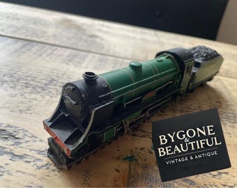Hornby R648 OO Gauge ‘Eton’ Locomotive – Southern 925 – Vintage Schools Class Model Train