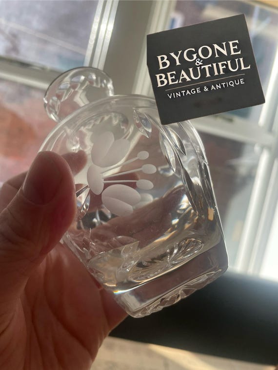 クリスタルガラス 花瓶 エッチング模様 クリスタルガラス 花瓶 エッチング模様 クリスタルガラス 花瓶