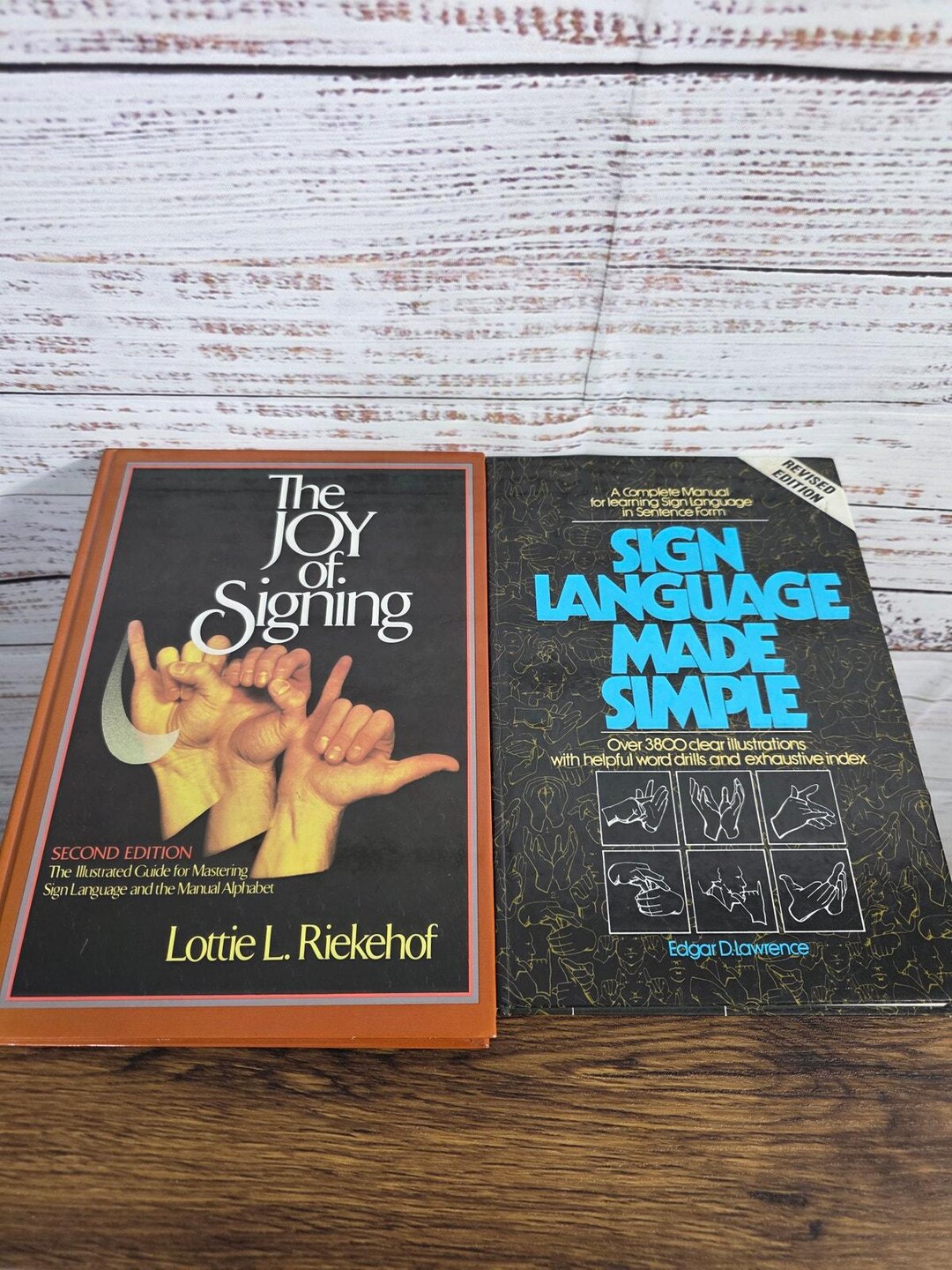 Lot of 2 Sign Language Books- the Joy of Signing & Sign Language Made ...