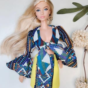 Glamorous Set Consisting of Skirt, Top and Long-Sleeved Blouse