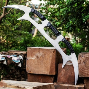 Massive 4 Ft. Replica Klingon Bat&#39;Leth Sword. Star Trek Replica For Cosplay, Larping and Display Decoration. Gift For Him. Gift for Dad