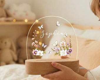 Veilleuse florale personnalisée pour chambre de bébé, lampe prénom personnalisée, décoration papillon pour chambre de bébé, cadeau nouveau-né
