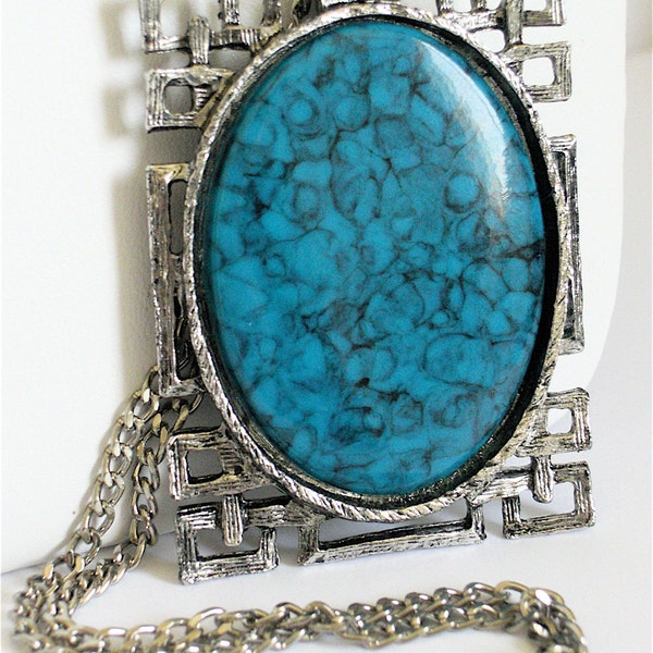 Collier Cameo vintage -Camée Turquoise dans un CADRE VINTAGE du milieu des années 1900