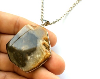 Indian Summer Sliced Agate Necklace. Handmade In My Los Angeles Studio. Gift Box & Ribbon Included. The Perfect Present.