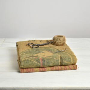 Sac à grain en toile de jute vintage avec cigogne Alsace rose