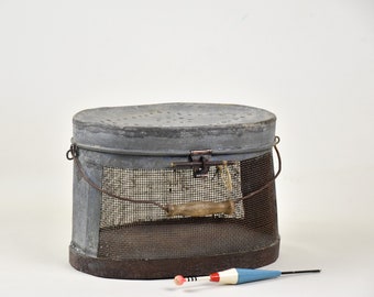Zinc life bait bucket : Vintage gift for fisherman - Farmhouse decorative storage basket