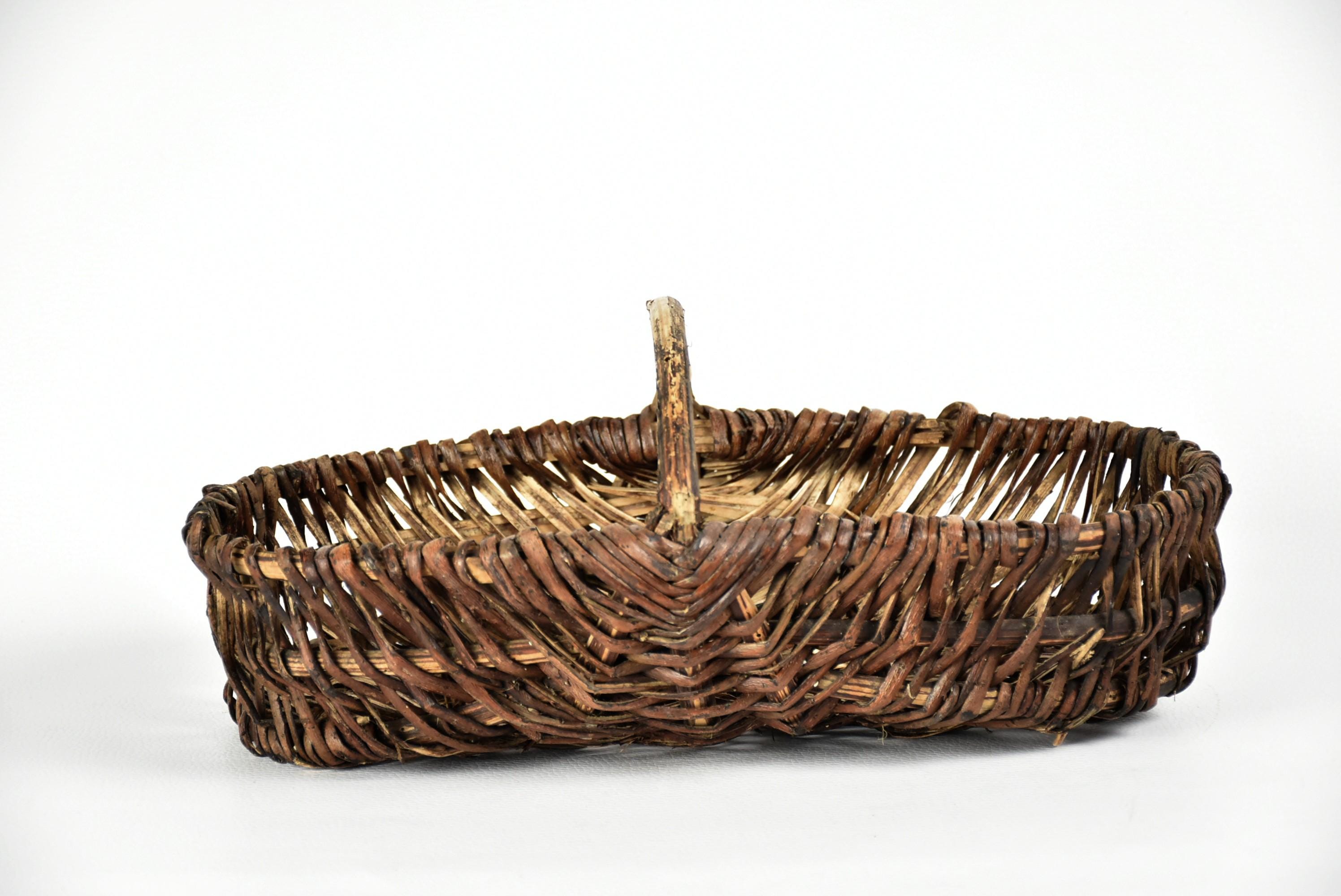 Beau Panier Ancien En Osier Français - 35x28x26cm - Années 1950