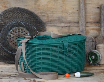 Vintage Dark Green Plastic Fishing Creel Basket - Rustic Home and Cabin Decor