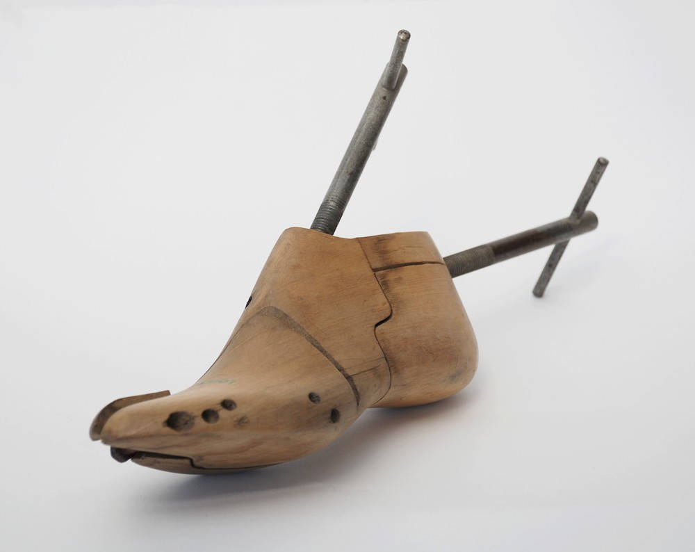 Ancienne Forme Pour Chaussures en Bois et Métal.