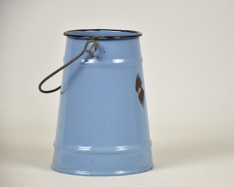 Blue enamelware milk can, Vase metal, Kitchen utensil holder, Farmhouse home decor vintage image 3