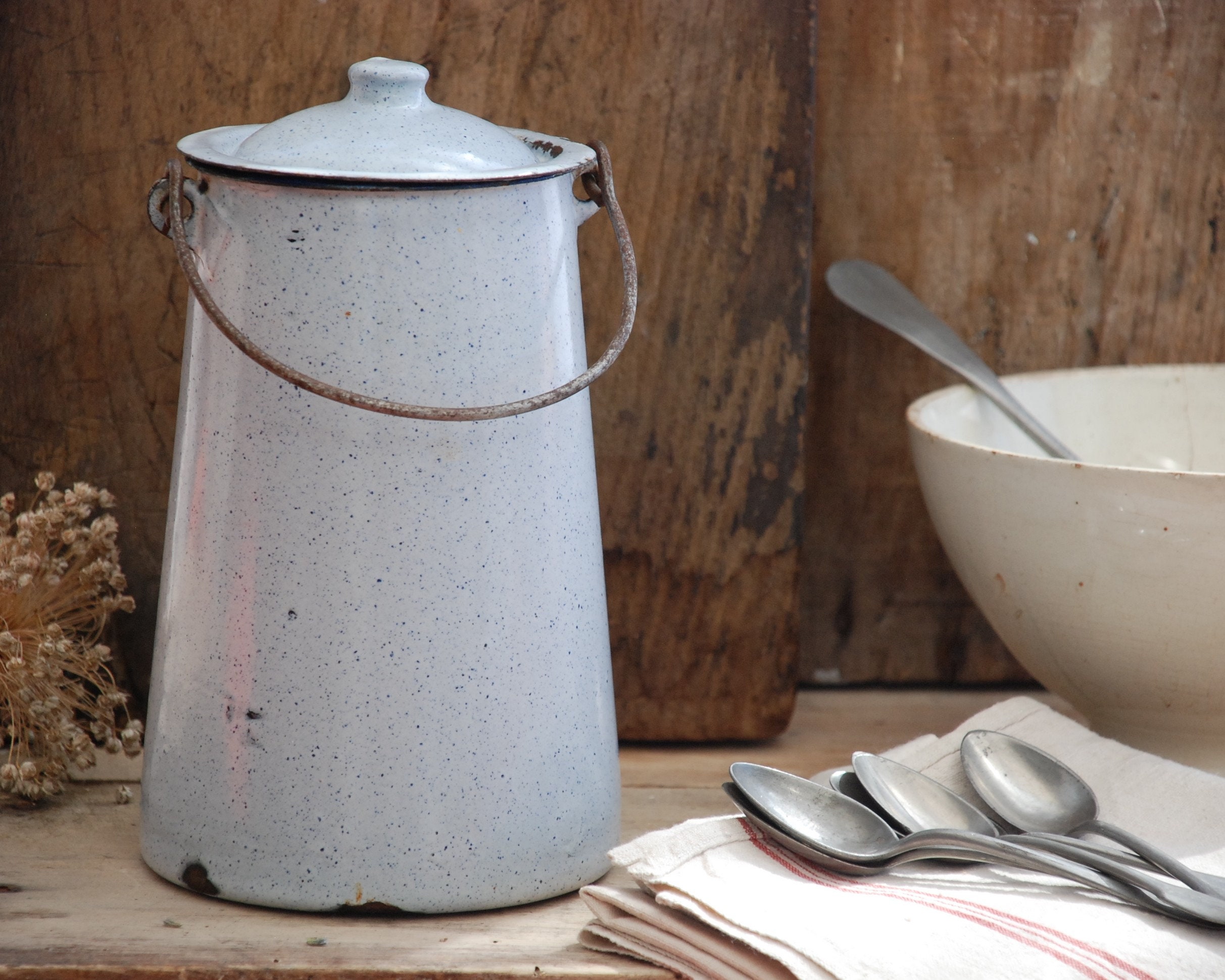 Ancien Pot à Lait ou Laitière Émaillée Gris Bleu Granité, Déco Cuisine Vintage.