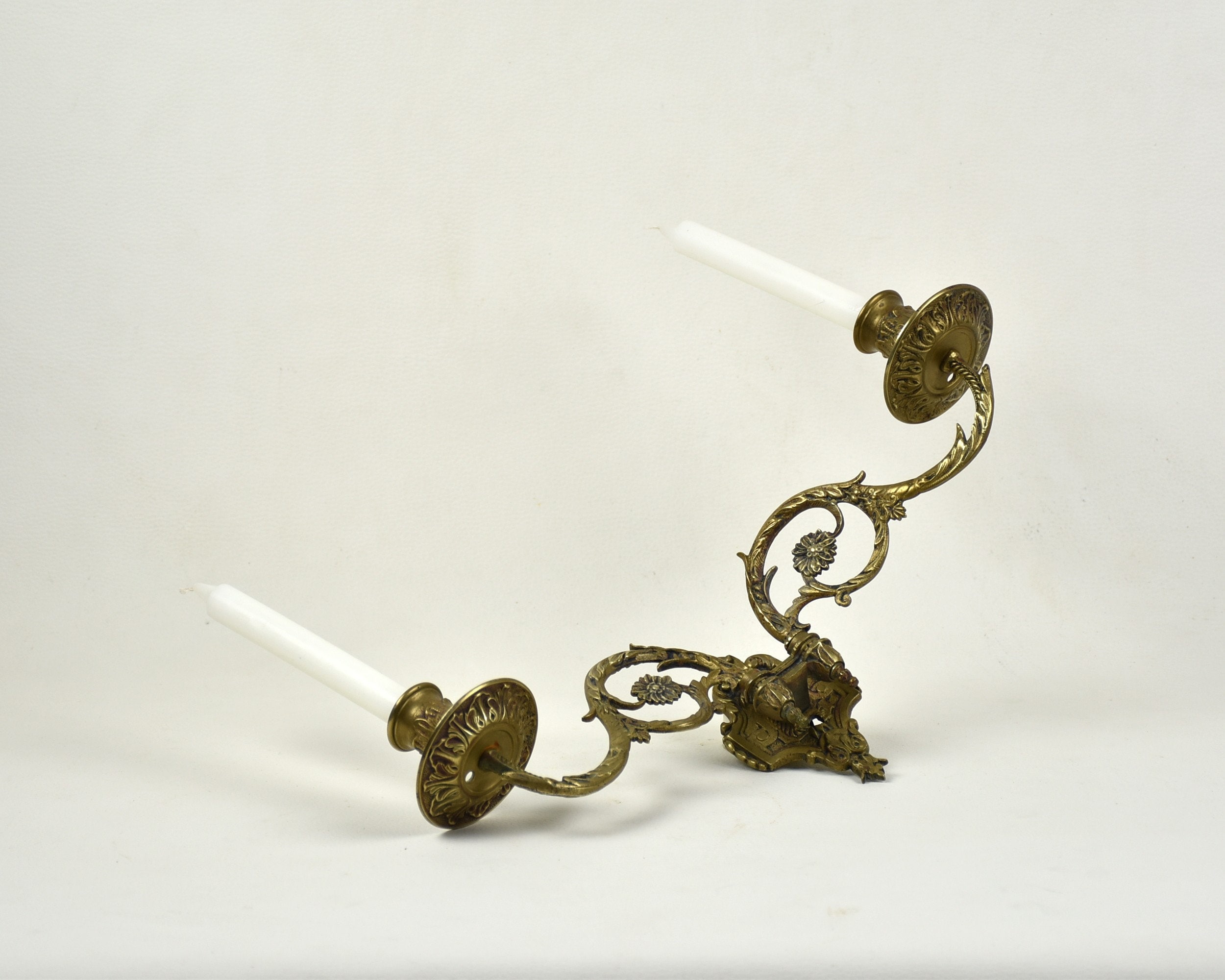 本格フレンチアンティーク エレガント ホワイトメタル 燭台2個セット C.