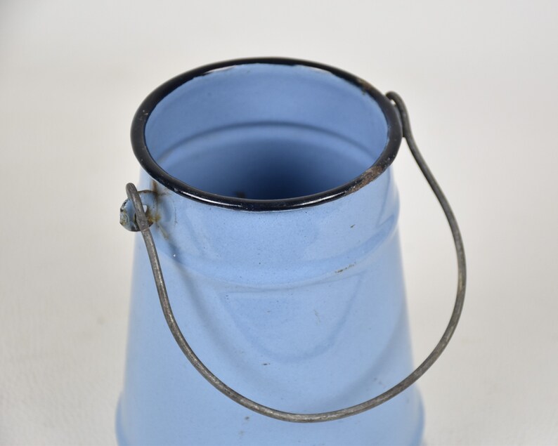 Blue enamelware milk can, Vase metal, Kitchen utensil holder, Farmhouse home decor vintage image 8