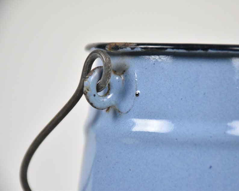 Blue enamelware milk can, Vase metal, Kitchen utensil holder, Farmhouse home decor vintage image 10