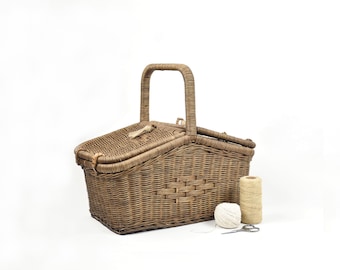 Rattan Wicker Picnic Basket Handwoven Boho Lidded Storage Hamper