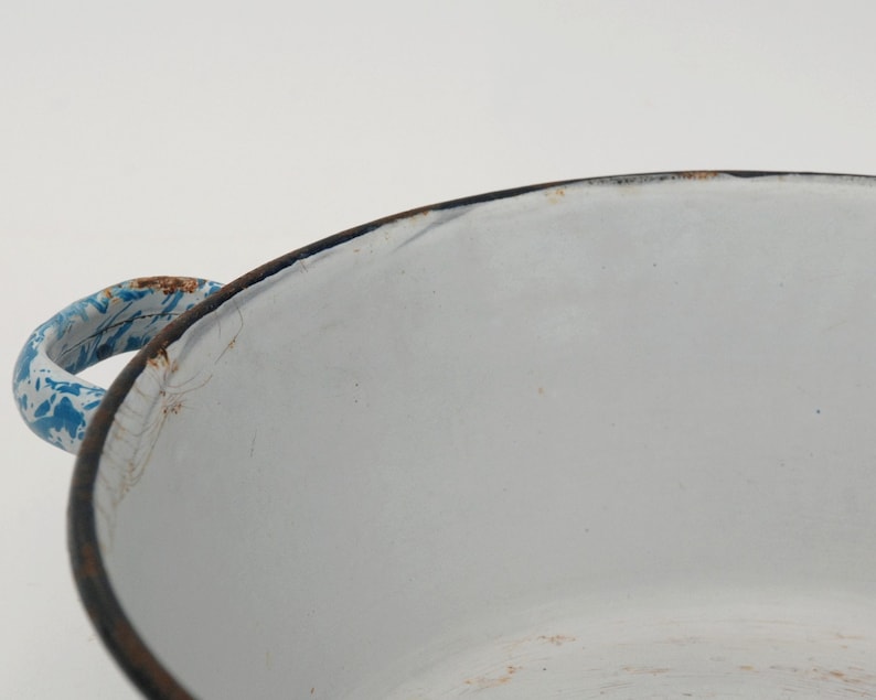 Vintage marbled blue enamel bowl, Kitchen and bathroom storage, Outdoor planter pot image 9