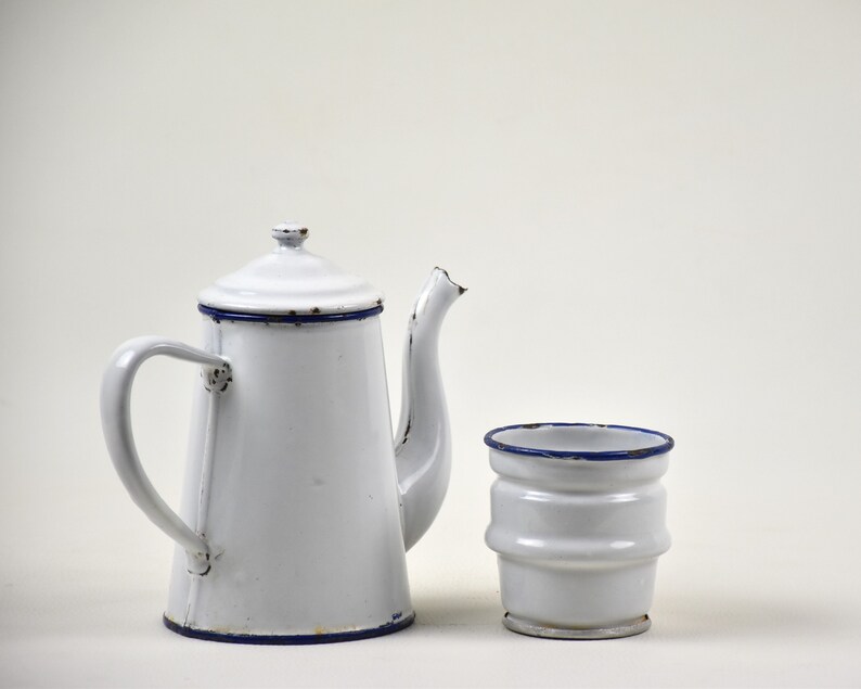 Small white enamel coffee pot : Vintage barware gift Farmhouse kitchen decor image 6