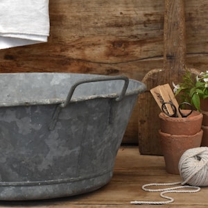 Galvanized wash basin : Zinc Planter for garden - Laundry decor vintage French